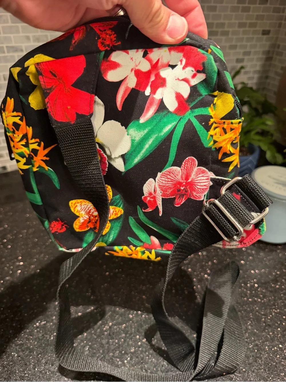 Sax crossbody black